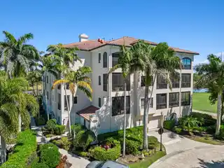Exceptional Living in Marquesa Royale at Tiburon