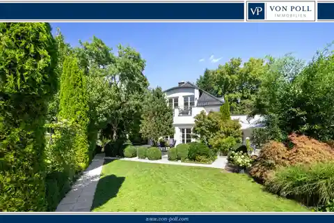 Modern Living in a Quiet Location