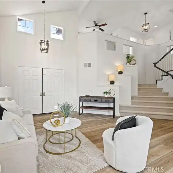 POOL HOME IN SOUGHT-AFTER WAGON WHEEL CANYON