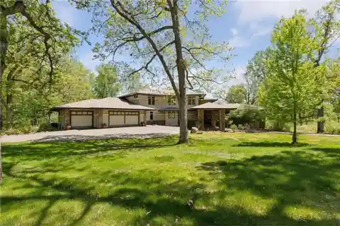 Resort-like North Oaks Property