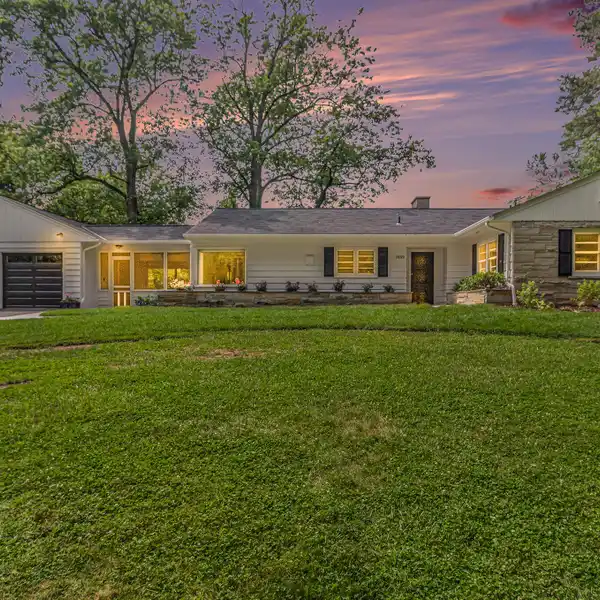 THOUGHTFULLY DESIGNED RANCH IN ANN ARBOR HILLS