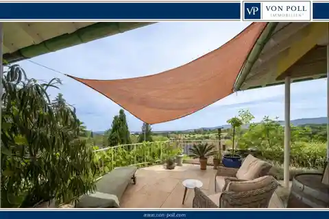 Fantastic House in a Unique Panoramic Location with Swimming Pool and Granny Flat