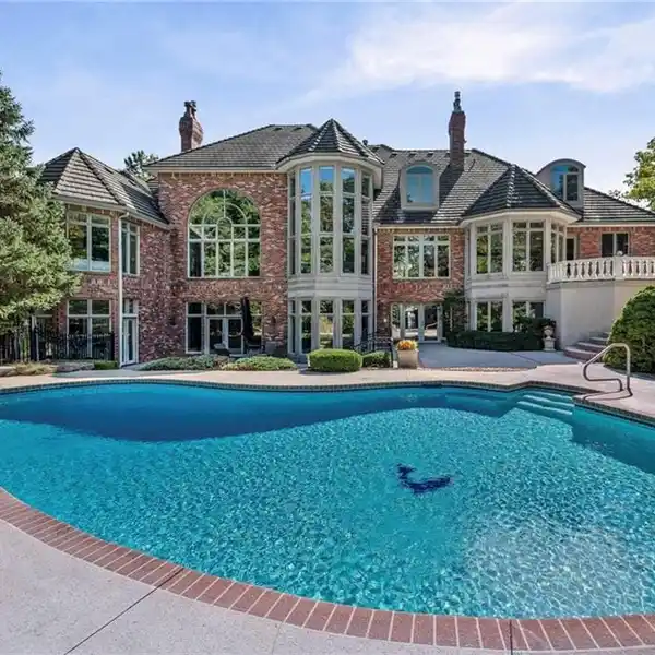 ICONIC RISS LAKE ALL BRICK MANSION