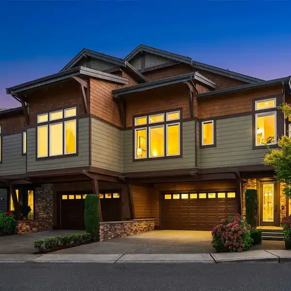 GORGEOUS BARBEE MILL TOWNHOME