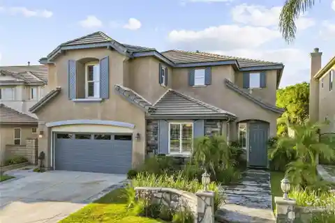 Beautifully Maintained Spacious Home in an Ideal Location