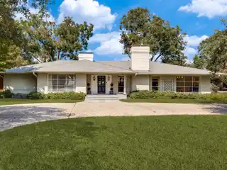 Expansive Living with Sunlit Spaces and Style