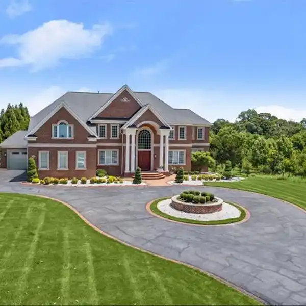 UNRIVALED LUXURY AND SOPHISTICATION