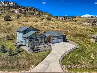 Contemporary Elegance with Rustic Charm