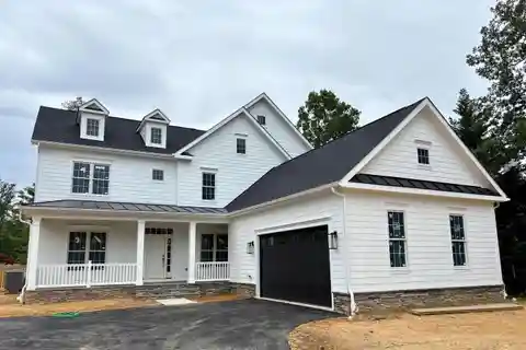 Luxurious Well Appointed New Home