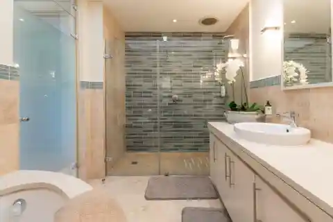 The Pinnacle of Marina Luxury Living