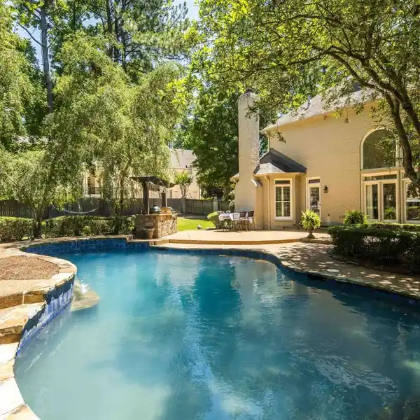 BREATHTAKING GERMANTOWN HOME