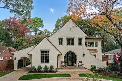Timeless Craftsmanship with Modern Luxury