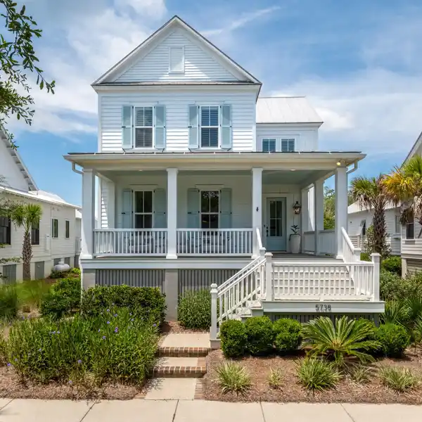 WATERFRONT KIAWAH RIVER HOME WITH RESORT AMENITIES
