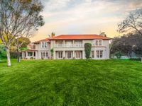 STYLE AND ELEGANT BRITISH STYLED MANSION