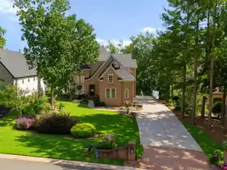 Lakefront Living at Its Best