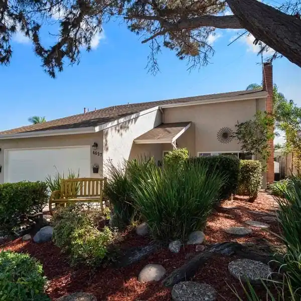 WELL-MAINTAINED HOME IN A SERENE HOME