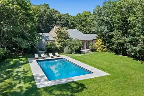 Hamptons Charm Meets Modern Luxury Farmhouse