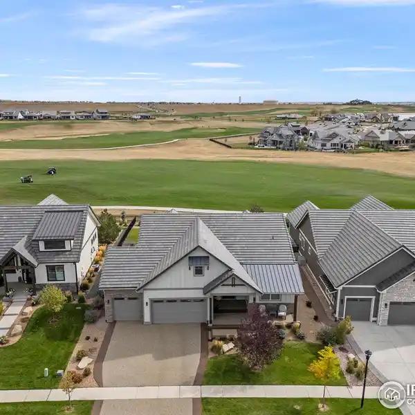 BEAUTIFUL RANCH-STYLE PATIO HOME IN HERON LAKES