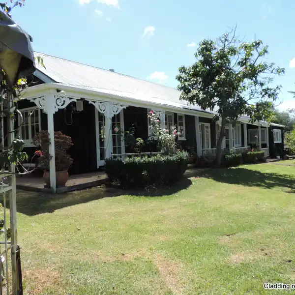 RURAL LIFESTYLE MEETS SMART OPPORTUNITY