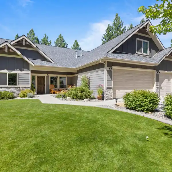 BEAUTIFULLY MAINTAINED HOME ON 4.5 ACRES