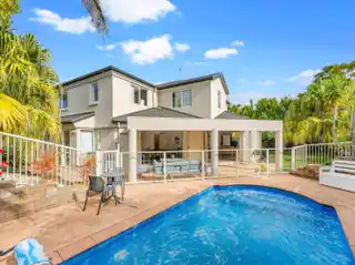 Solid and Stylish Home in the Oaks