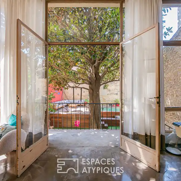 EXCEPTIONAL PROPERTY WITH GARDEN AND SWIMMING POOL