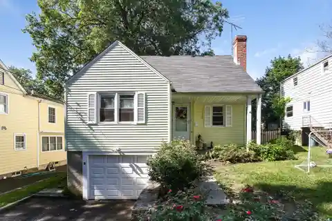 Carefree Home Close to Everything