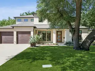 Spacious Home in the Heart of Old Lake Highlands