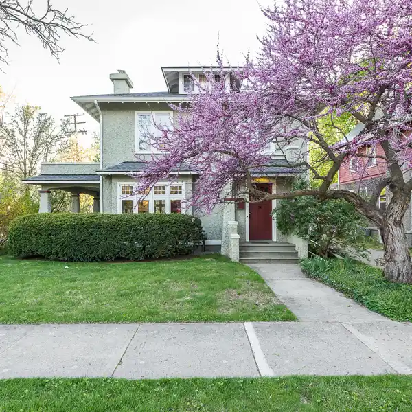 STATELY BURNS PARK HOME