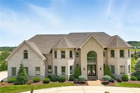 Luxurious Private Oasis