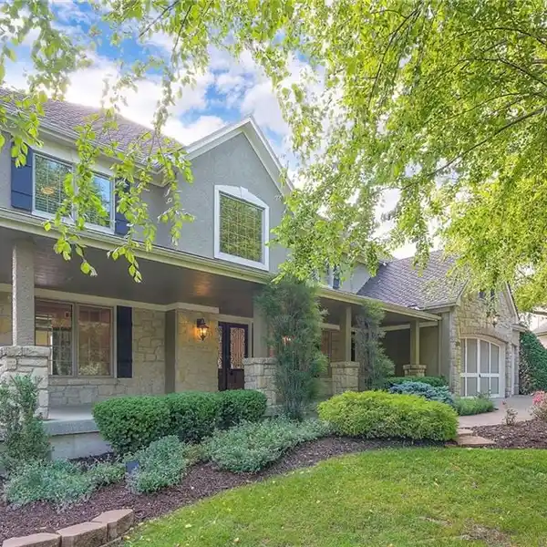 SLICE OF PARADISE IN COLTON LAKES