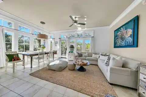 Exquisite One Bedroom Condo in the Beach District of Watercolor