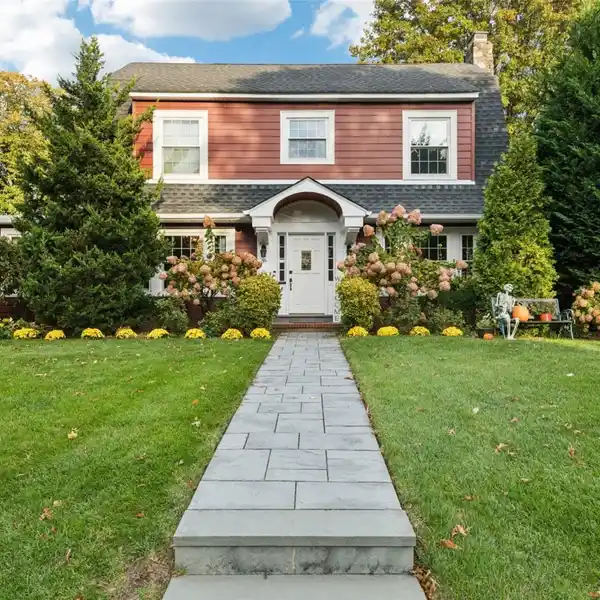 CHARMING DUTCH COLONIAL IN EAST WILLISTON