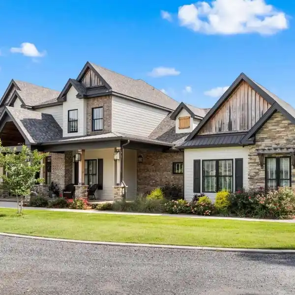 SPRAWLING PACE ESTATE WITH LUXE GUEST GARAGE