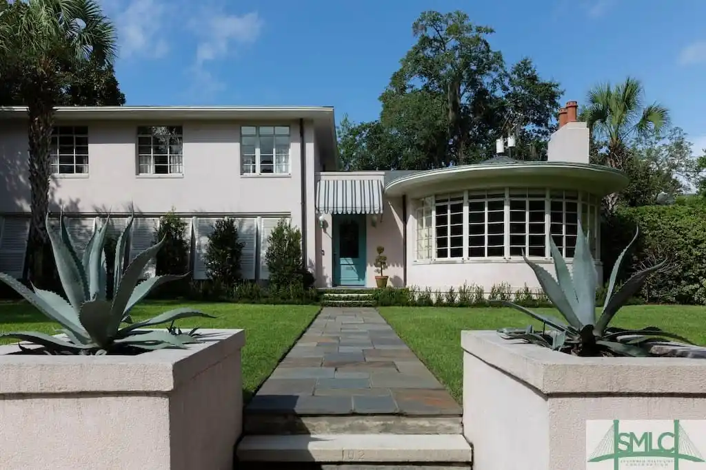 International Style Architectural Masterpiece