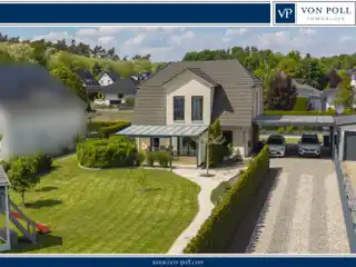 New Family Home on a Large Plot Near the Golf Course and Seddiner Lake