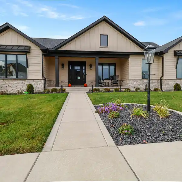 GORGEOUS NEW RANCH-STYLE HOME