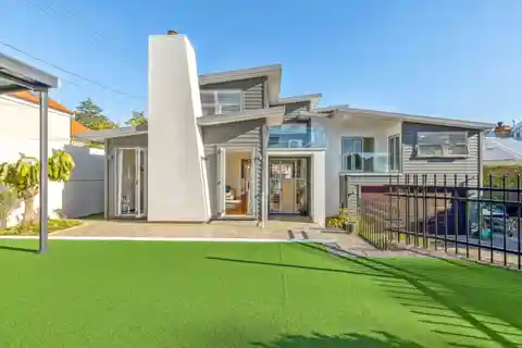Beautiful Home Crafted to the Highest Standards