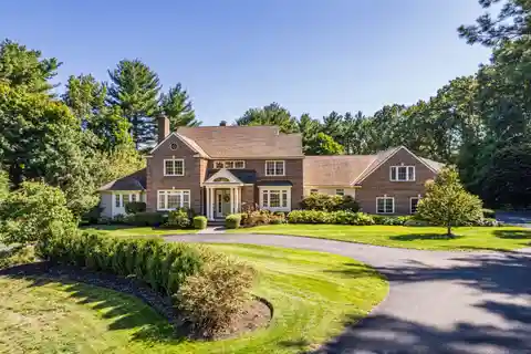 Spectacular Brick Colonial on a Prime Cul-de-sac