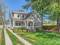 COMMONWEALTH PARK CRAFTSMAN BUNGALOW