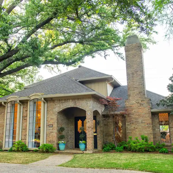 CHARMING TEXAS CONTEMPORARY