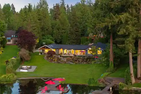 Remodeled Lakefront Rambler