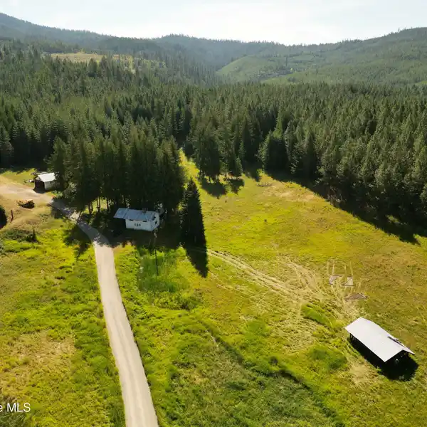 160 AMAZING ACRES