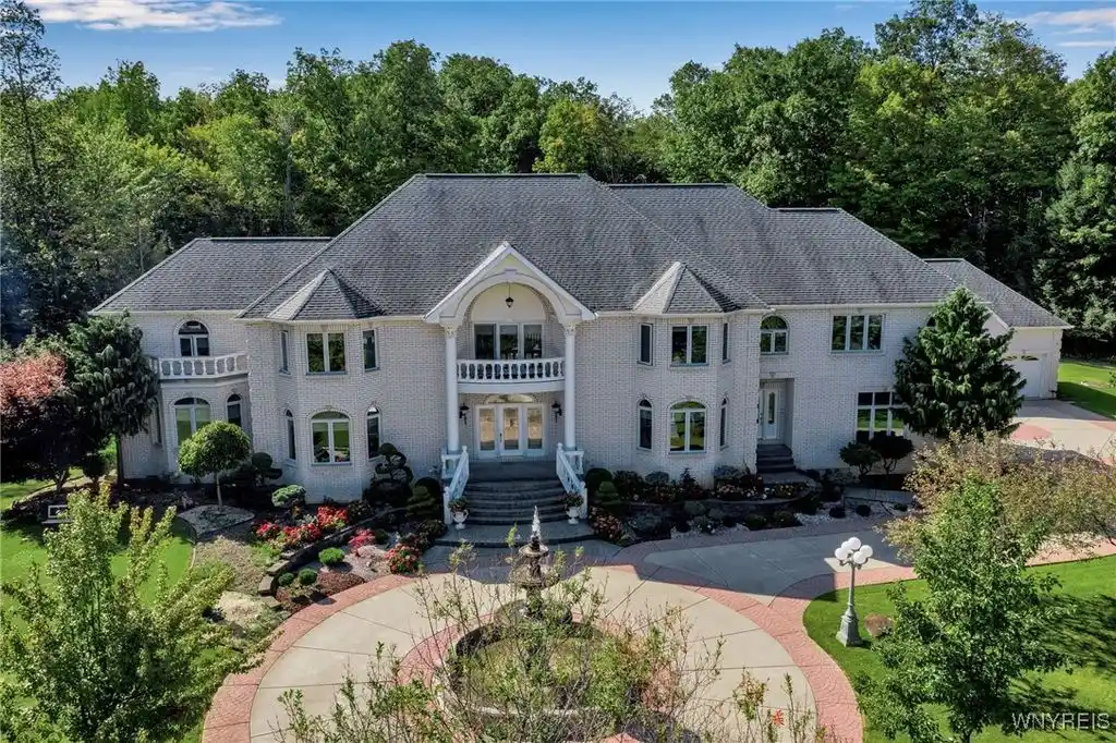 Premier Five-acre Property