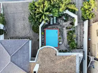 Luxury Living with Nature at Your Doorstep