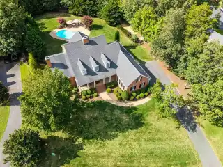 Timeless Elegance in Glenmore