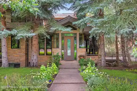Remarkable West End Duplex