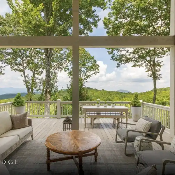 STUNNING MOUNTAIN HOME IN GLENRIDGE