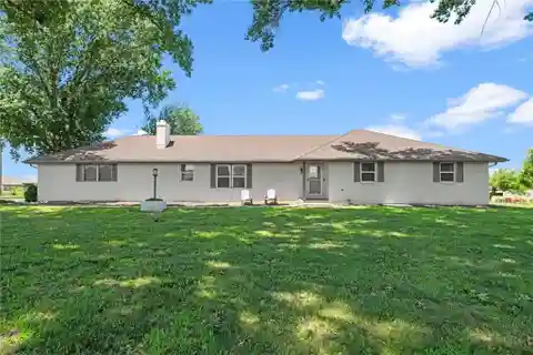 Versatile Six-Acre Hobby Farm