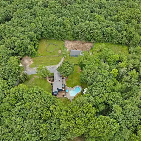 SPACIOUS CONTEMPORARY HOME ON 5.8 SERENE ACRES